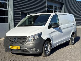 krockskadad bil bedrijf Mercedes Vito 2.0 114 CDI 16V Bestel  Diesel 1.950cc 100kW (136pk) RWD 2023/10