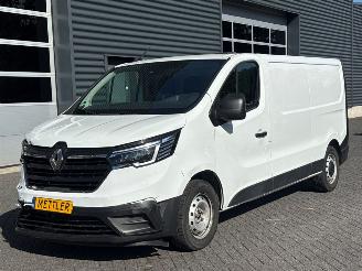 krockskadad bil bedrijf Renault Trafic 2.0 dCi 16V 130 Bestel  Diesel 1.995cc 96kW (131pk) FWD 2023/6