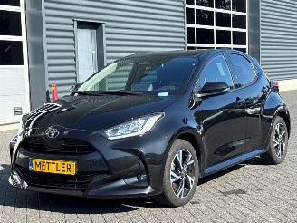 Vaurioauto  passenger cars Toyota Yaris 1.5 12V Hybrid 115 Hatchback  Elektrisch Benzine 1.490cc 85kW (116pk) FWD 2024/6