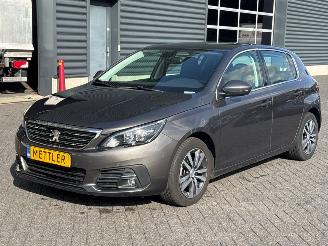 škoda osobní automobily Peugeot 308 1.2 12V e-THP PureTech 130 2018/9