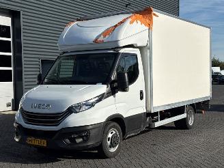 krockskadad bil bedrijf Iveco New daily 35C16 CHC  Diesel 2.998cc 118kW (160pk) RWD 2023/6