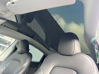 Tesla Model Y Long Range 75kWh Dual motor SUV  Elektrisch  378kW (514pk)  4x4 picture 16