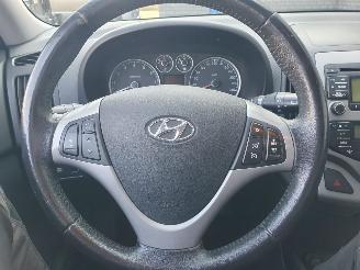 Hyundai I-30 CW 1.6i i-Motion picture 15