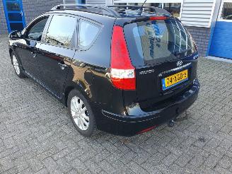 Hyundai I-30 CW 1.6i i-Motion picture 3