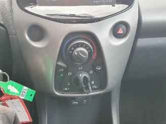 Peugeot 108 1.0 AUTOMAAT picture 21