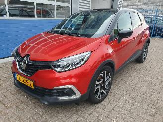 krockskadad bil auto Renault Captur 0.9 TCe Bose 2018/8