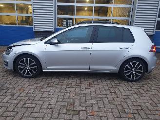 Volkswagen Golf 1.4 TSI ACT Connected Series picture 2