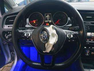 Volkswagen Golf 1.4 TSI ACT Connected Series picture 17