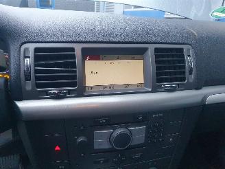 Opel Vectra GTS 1.8-16V Executive Automaat picture 16