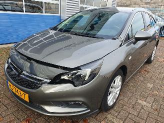 skadebil auto Opel Astra SPORTS TOURER 1.6 CDTI Online Edition 2017/2