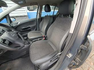 Opel Corsa 1.2-16V Design Edition picture 11