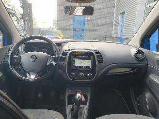 Renault Captur 0.9 TCe Expression picture 18