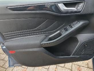 Ford Focus 1.0 EcoBoost Hybrid ST Line X Business picture 15