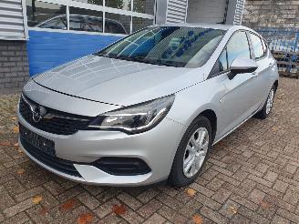 Vaurioauto  passenger cars Opel Astra ASTRA 1.2 turbo 81kW 2019/11