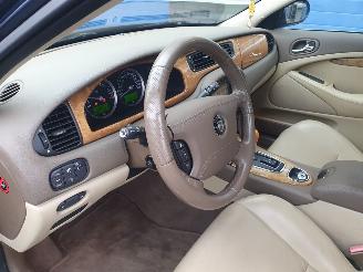 Jaguar S-type 2.7D V6 Executive Automaat picture 11