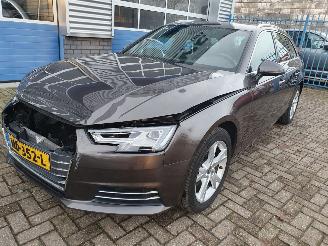 krockskadad bil auto Audi A4 Avant 2.0 TDI Lease Edition Automaat 2017/2