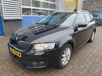 Unfallwagen Skoda Octavia 1.0 TSI Greentech Ambition Business 2016/9