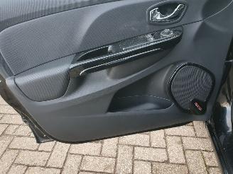 Renault Clio 0.9 TCe Expression picture 11