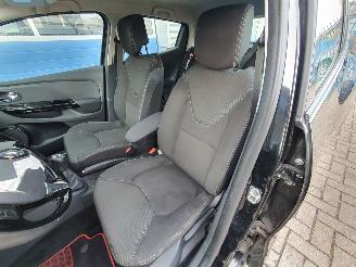 Renault Clio 0.9 TCe Expression picture 12