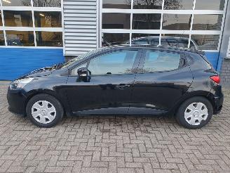 Renault Clio 0.9 TCe Expression picture 2