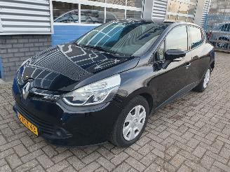 skadebil auto Renault Clio 0.9 TCe Expression 2014/10