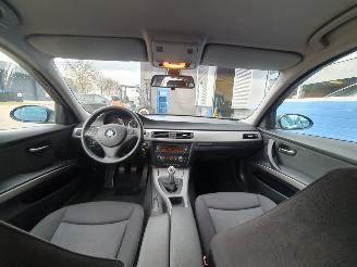 BMW 3-serie Touring 320i picture 14