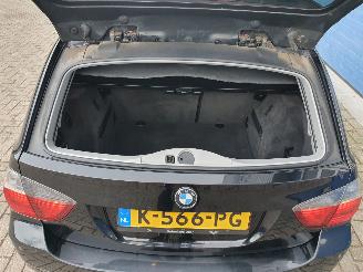 BMW 3-serie Touring 320i picture 5