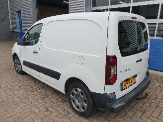 Peugeot Partner Automaat 120 1.6 e-HDI L1 XT Profit + 2Tronic Schadevrij picture 3