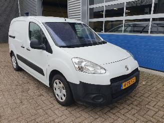 Peugeot Partner Automaat 120 1.6 e-HDI L1 XT Profit + 2Tronic Schadevrij picture 8