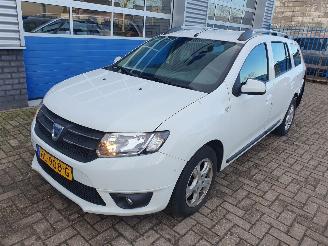 skadebil auto Dacia Logan MCV 0.9 TCe Prestige 2015/12