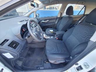 Toyota Auris 1.8 Full Hybrid Limited picture 14