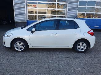 Toyota Auris 1.8 Full Hybrid Limited picture 2