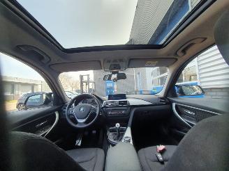 BMW 3-serie 316i Touring picture 17