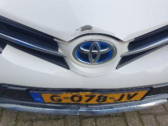 Toyota Auris 1.8 Hybrid Lease picture 10