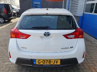 Toyota Auris 1.8 Hybrid Lease picture 4