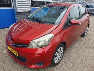 Schadeauto Toyota Yaris 1.3 VVT-i Aspiration 2012/3