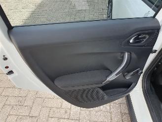 Peugeot 2008 1.2 PureTech Active picture 25