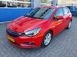 Schadeauto Opel Astra 1.6 CDTI Business+ 2016/6