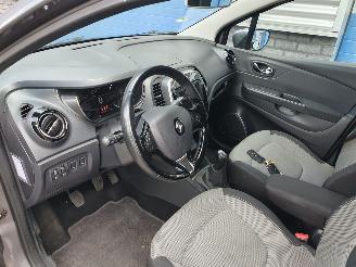 Renault Captur 1.5 dCi Expression picture 14