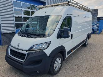 krockskadad bil bedrijf Peugeot Boxer 2.0 2017/4