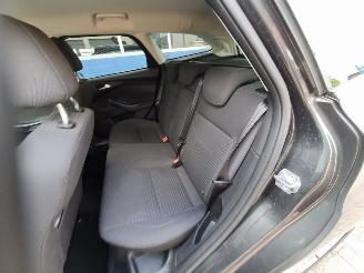 Ford Focus 1.0 Titanium picture 31