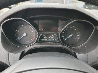 Ford Focus 1.0 Titanium picture 22