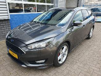 skadebil auto Ford Focus 1.0 Titanium 2017/3