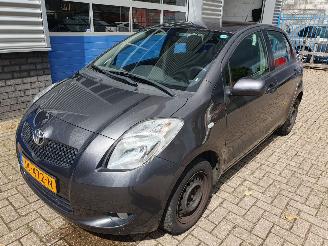  Toyota Yaris 1.3 VVTi Terra schadevrij 2008/1