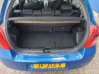 Toyota Yaris 1.0 VVTi picture 22