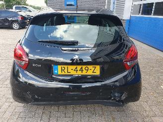 Peugeot 208 1.2 PureTech Blue Lion picture 4