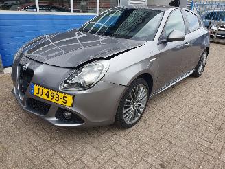 skadebil auto Alfa Romeo Giulietta 1.4 Turbo MultiAir Automaat 2016/3