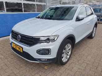 Damaged car Volkswagen T-Roc 1.5 TSI Sport Automaat 2020/8