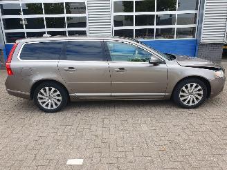Volvo V-70 1.6 T4 Summum Automaat picture 6