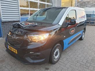 krockskadad bil bedrijf Opel Combo 1.5D L1H1 Edition 2021/11